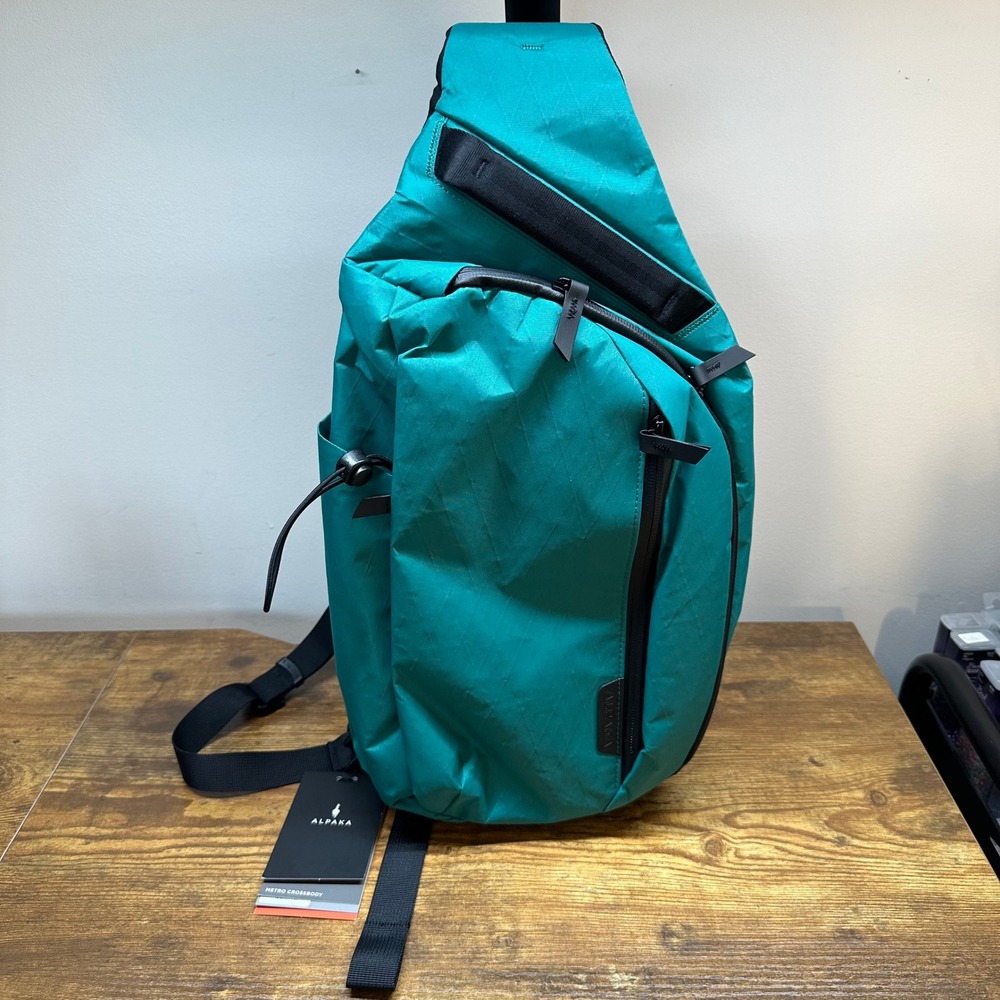 NEW Alpaka Metro Crossbody Left Shoulder Bag Cadmium Green X-Pac VX21